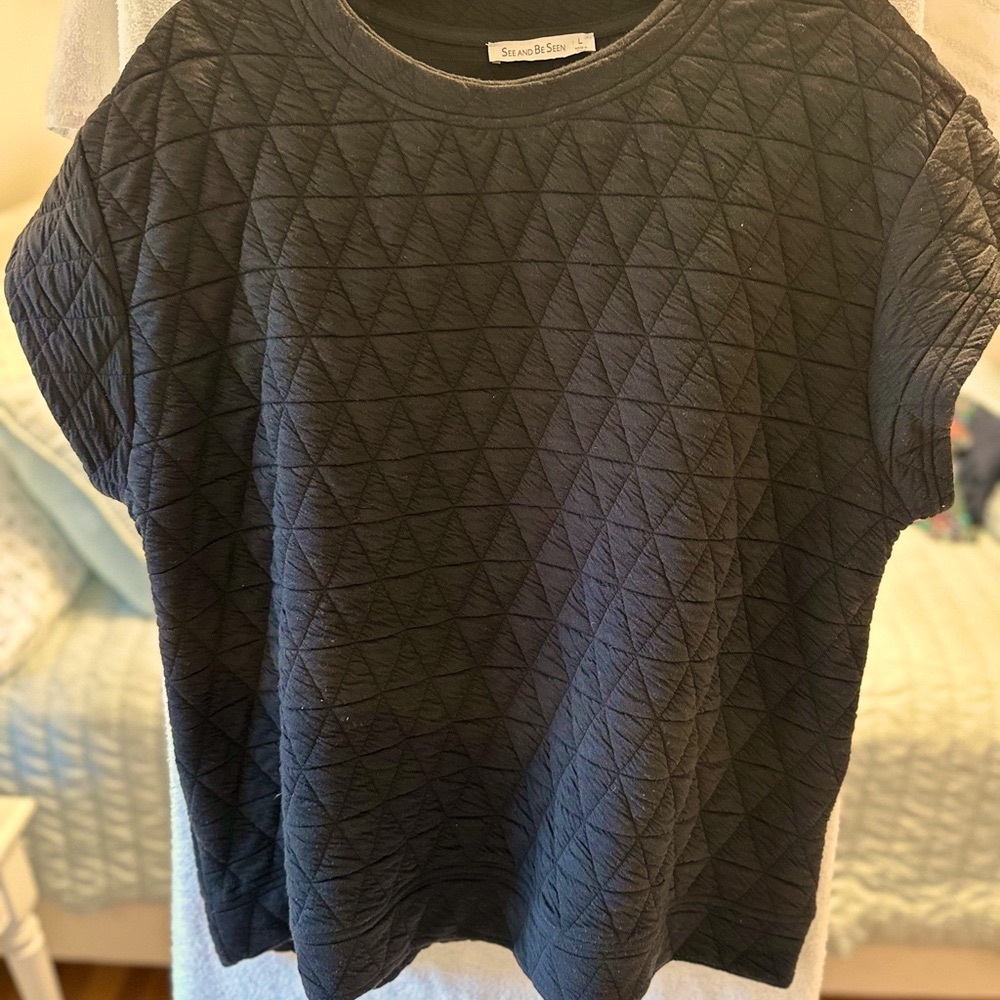 Black Quilted Short Sleeve Top